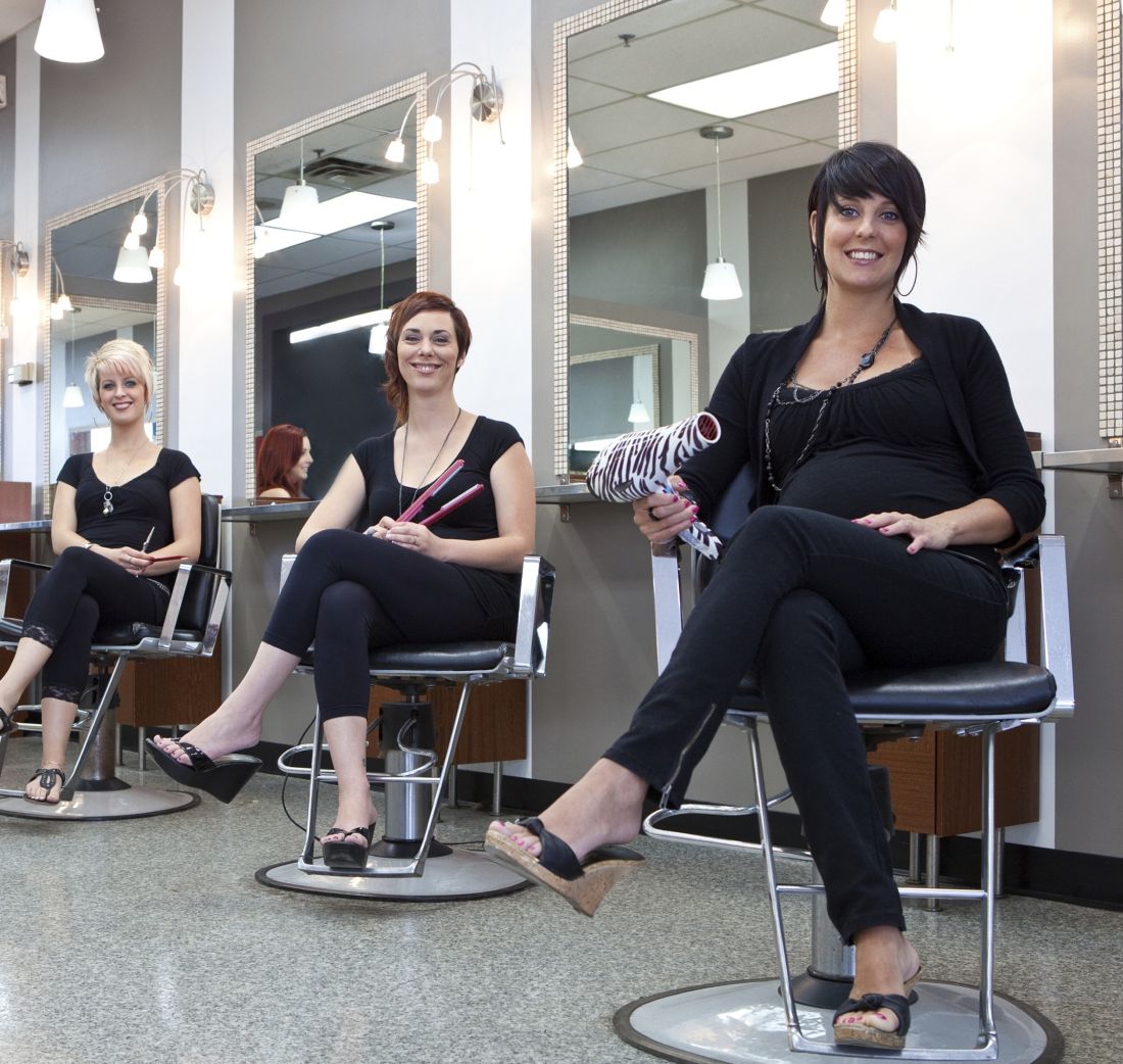 Salon fryzjerski - panie fryzjerki